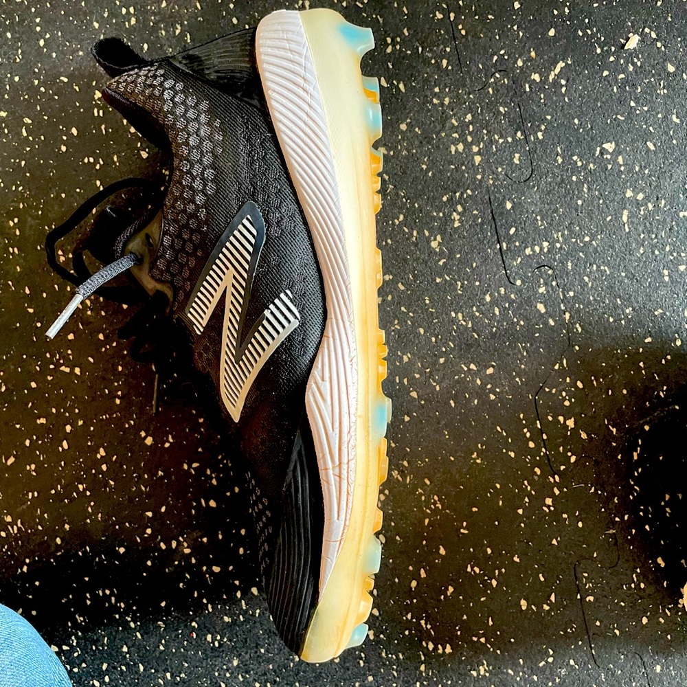 {New Balance} Baseball Cleats